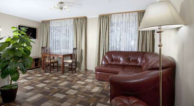 Гостиница Волжанка Саратов-18